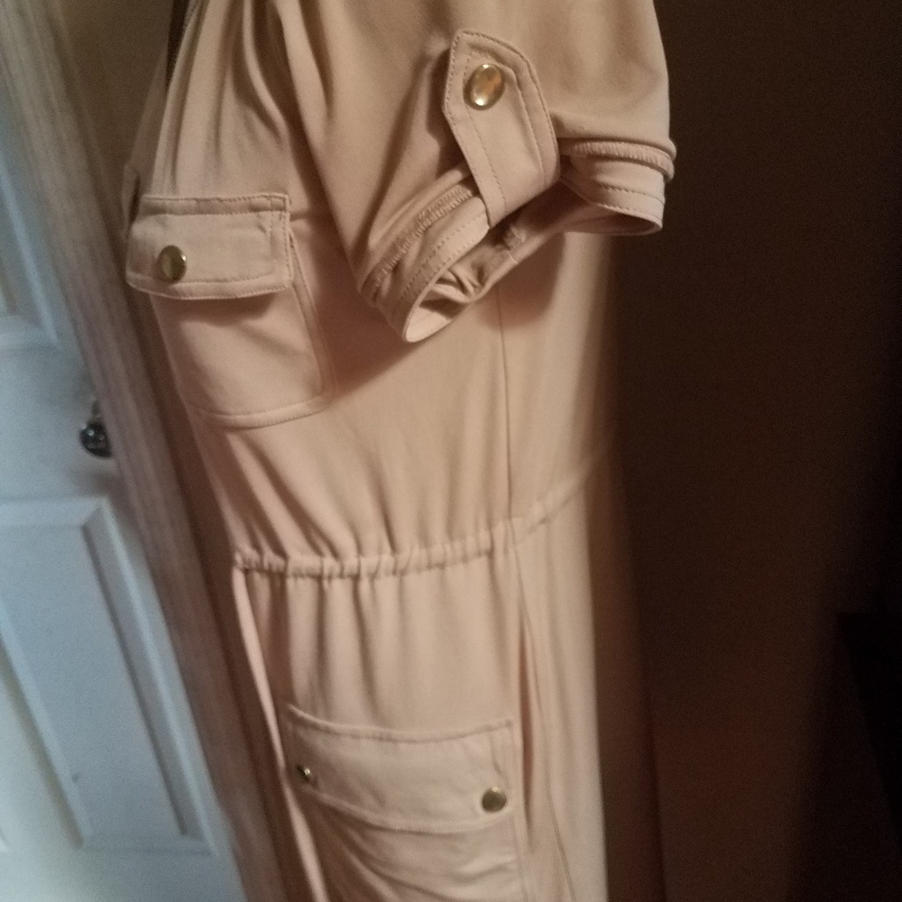Dress - Picture 4 of 6